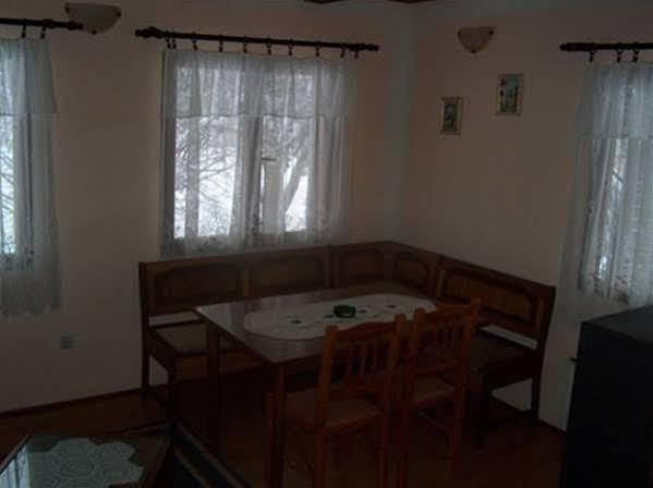 Apartments Family Trauber Korenica Exterior photo