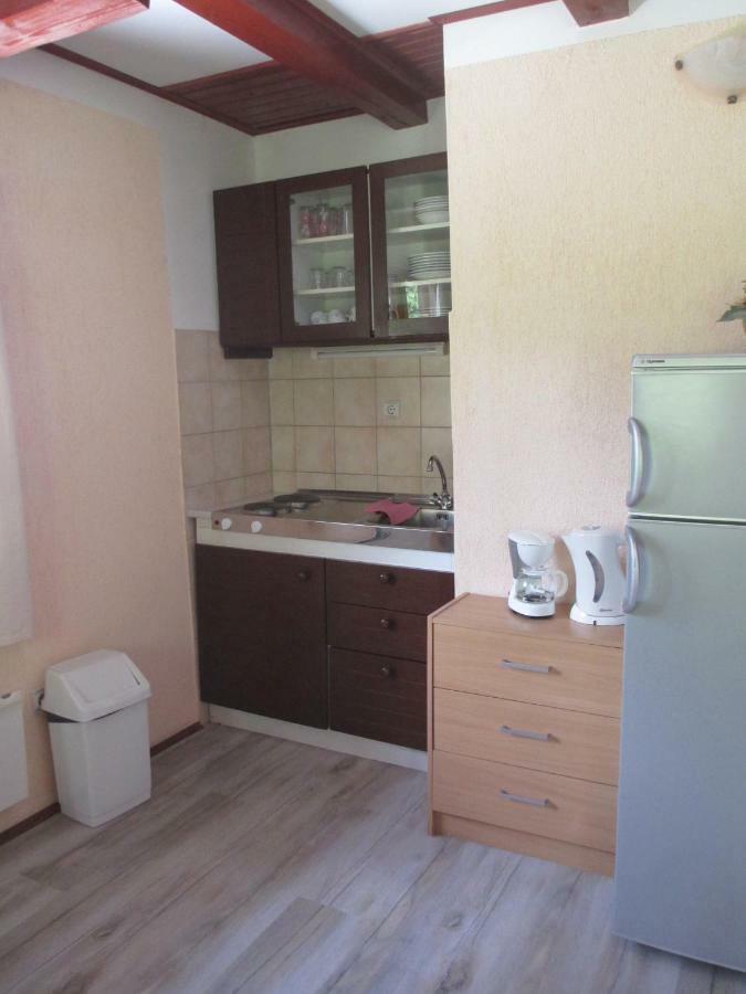 Apartments Family Trauber Korenica Exterior photo